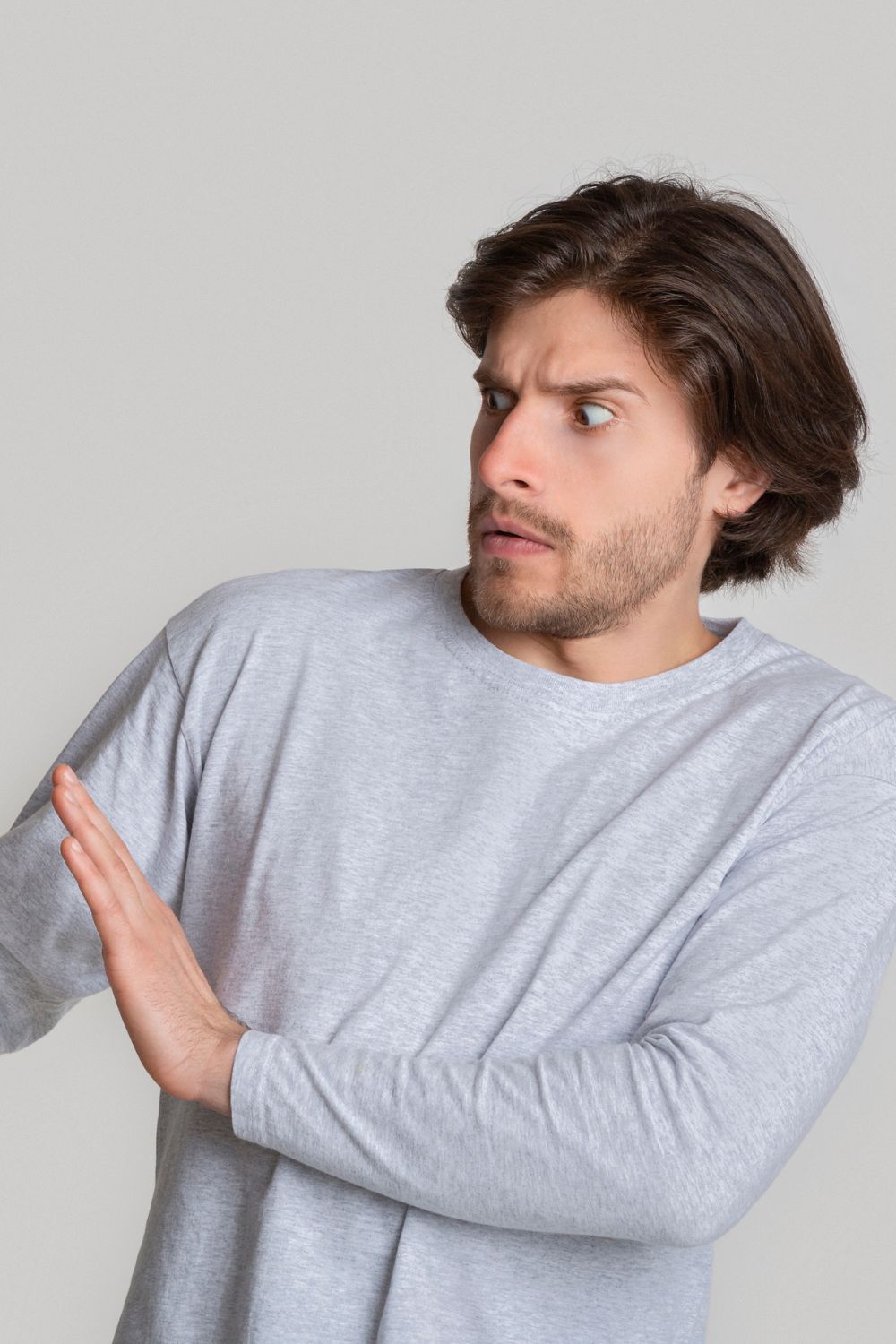 Signs a man is afraid to fall in love with you