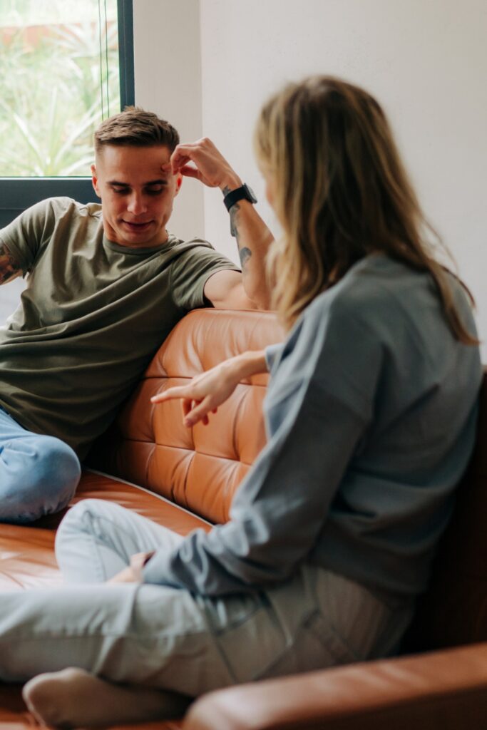 How to Make a Guy Want to Spend More Time with You - Without Clinging!