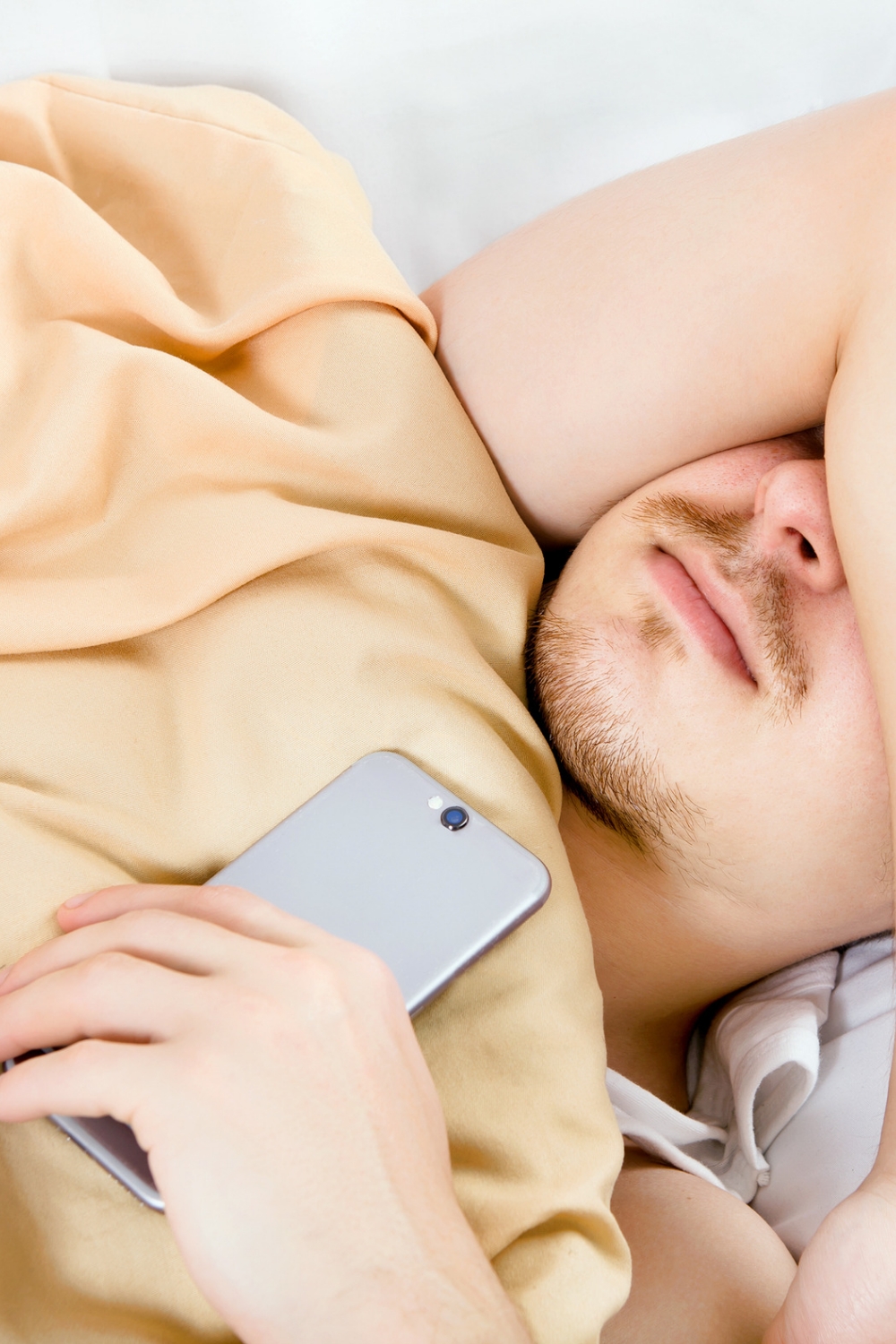 Signs your husband may be hiding something from you