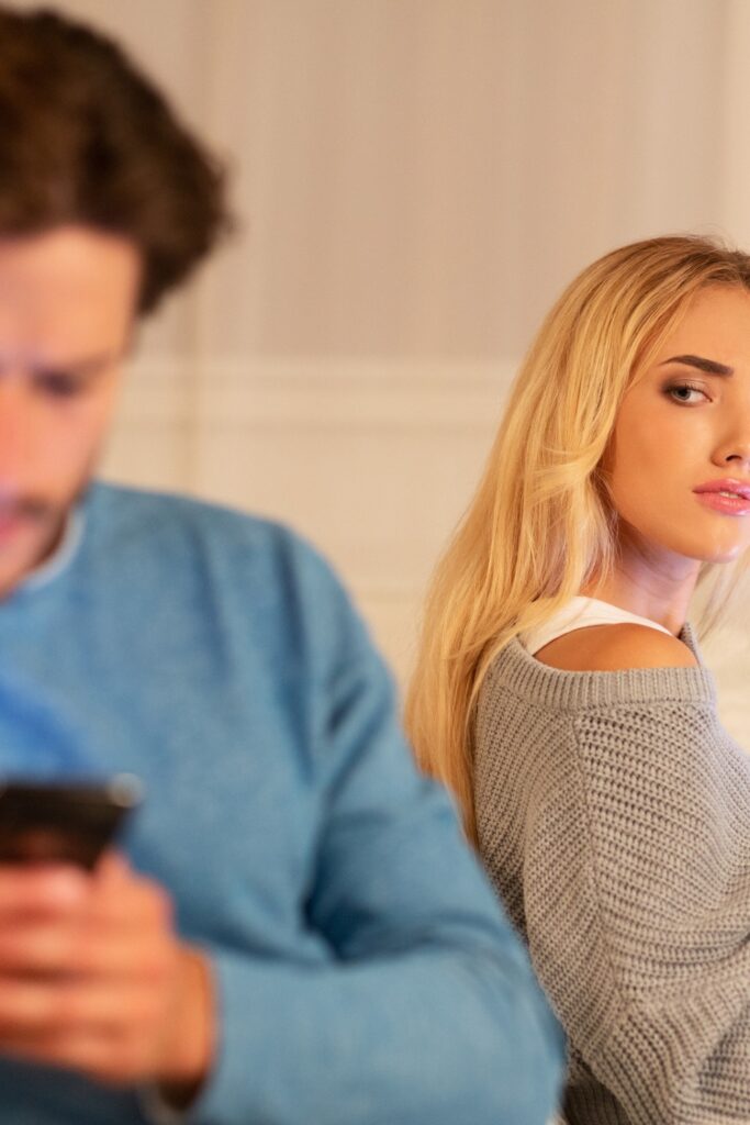 Why women stop being attracted to their husbands